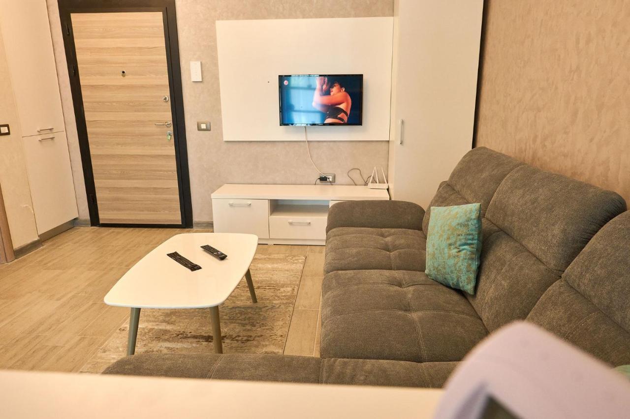 Moonstar Apartment - Spa N Pools Beach Resort Mamaia Exterior foto